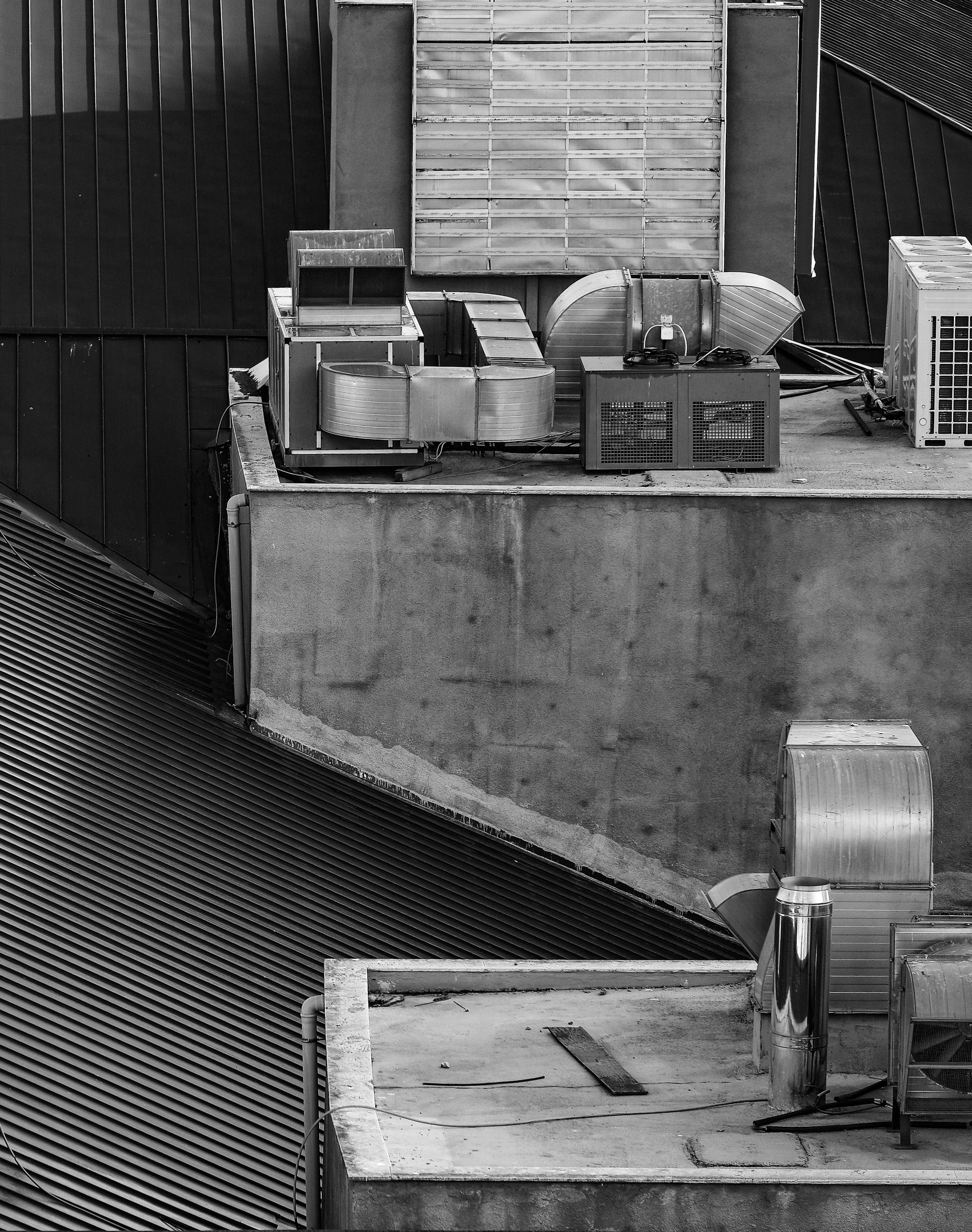 Rooftop air-conditioning units