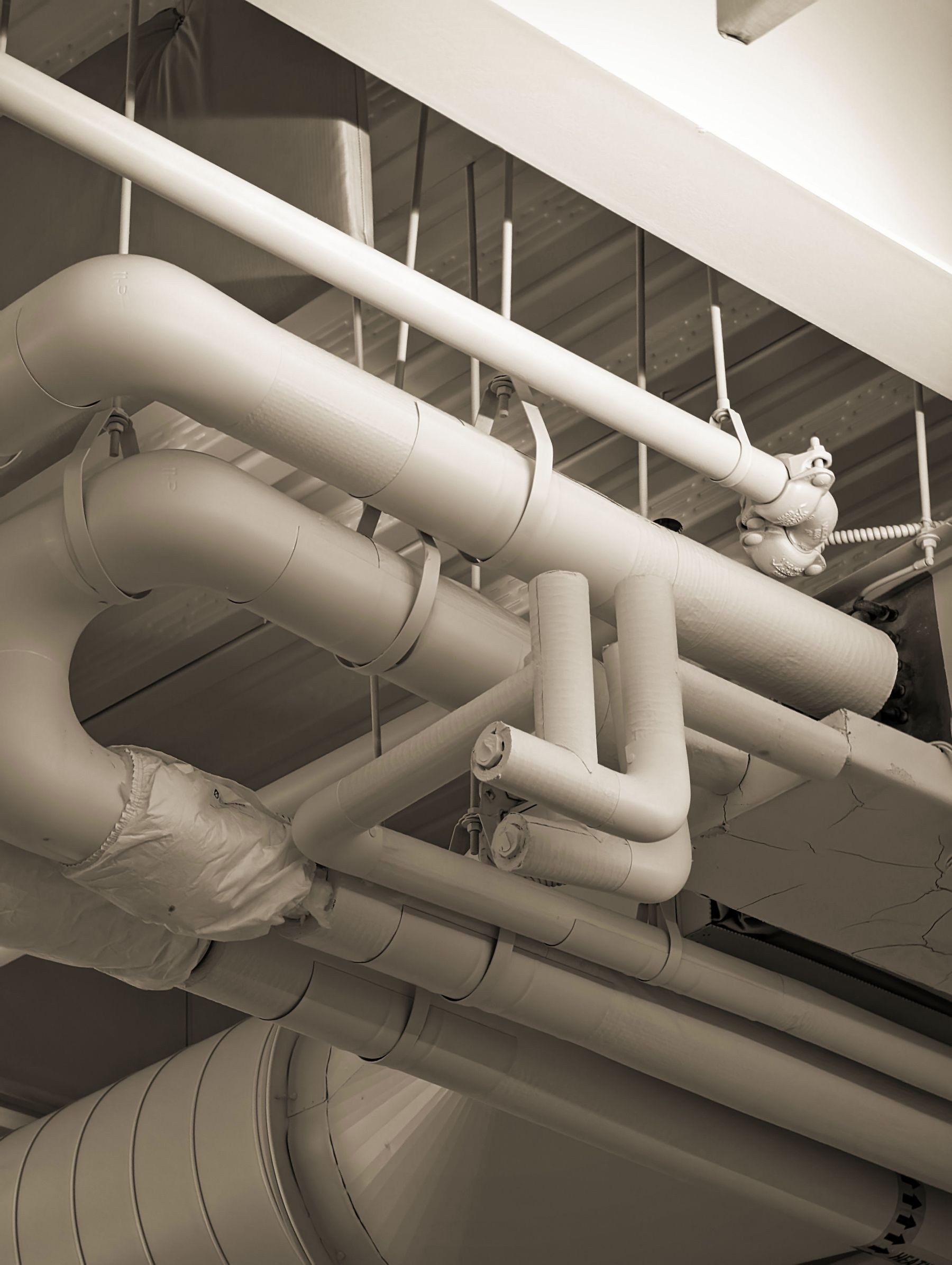 Industrial pipes and ducts